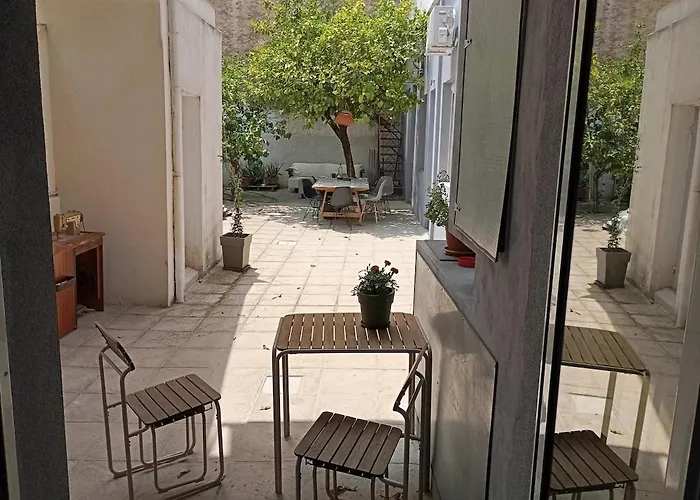 Lemon Tree'S House In Athens